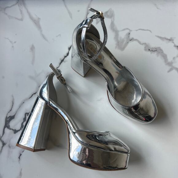 Larroude Ari Platform Pump In Silver Specchio Size 8.5 - Picture 1 of 9